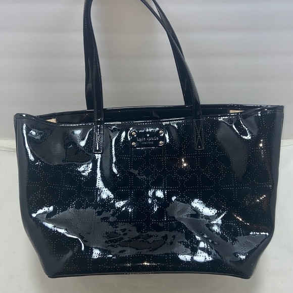 Authentic kate spade Harmony Metro Patent Leather Perferated Purse Tote- SALE! - Picture 2 of 15